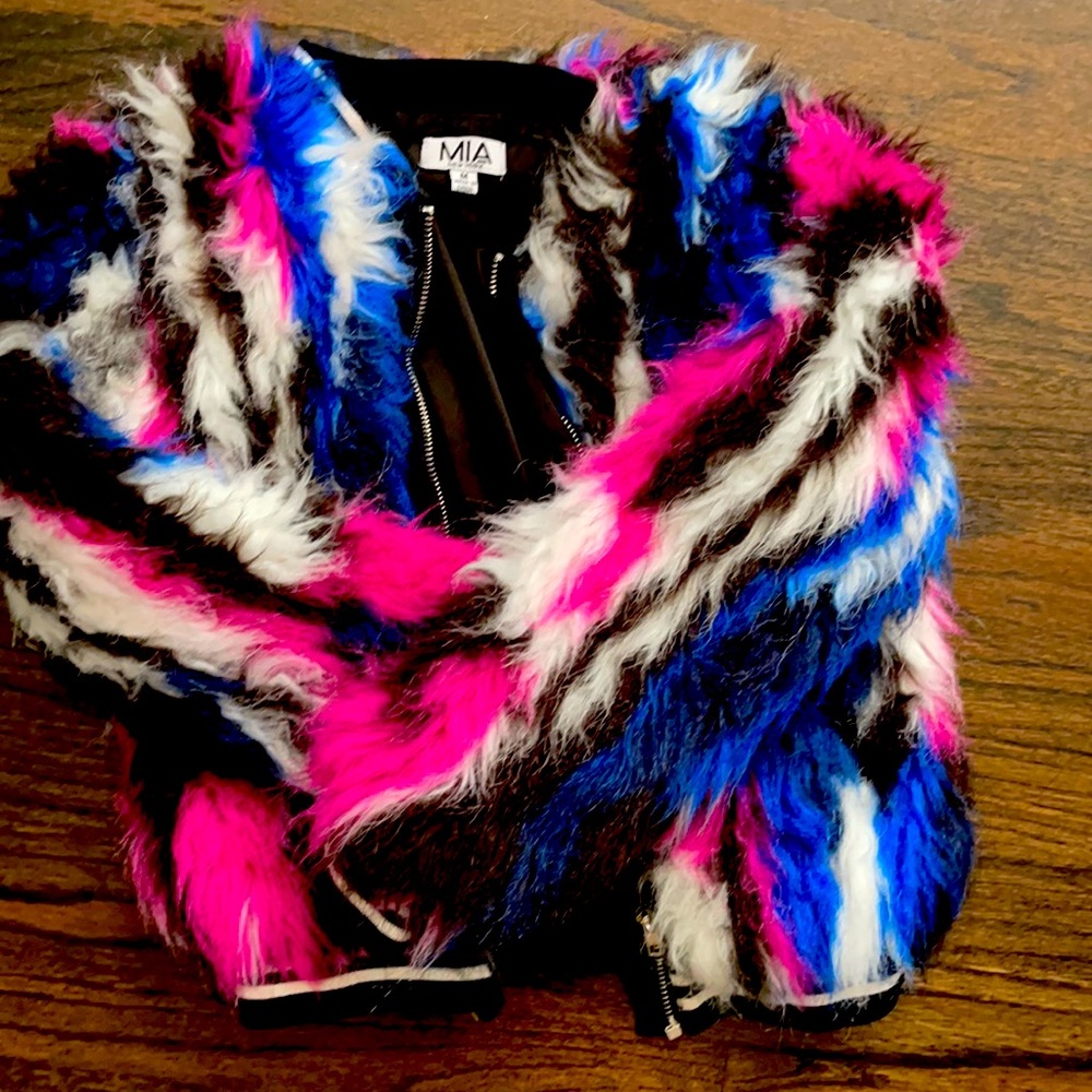 Mia faux fur